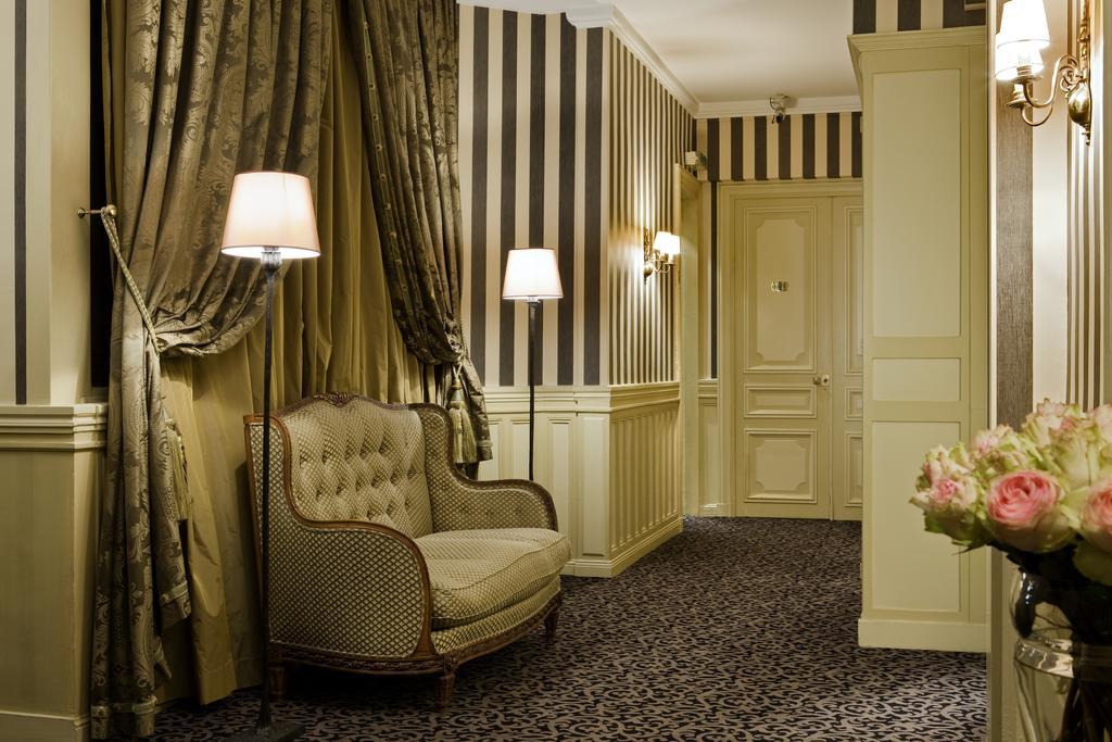 Grand Powers Hotel Paris Room photo